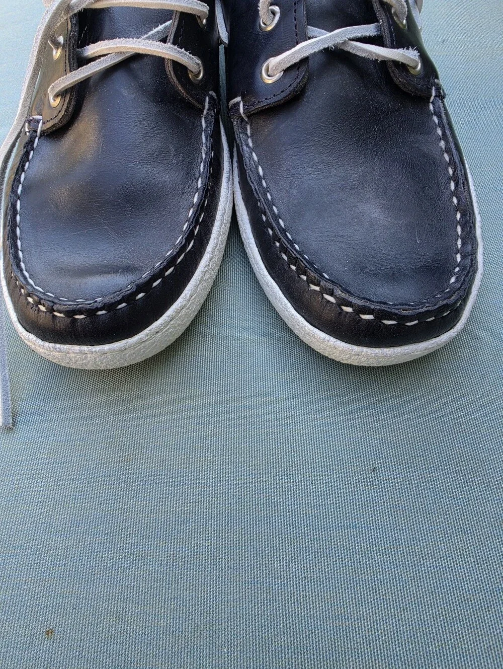 Quoddy Runabout Moccasin Boat Shoe Dark Navy Leather Vibram Outsole Men’s 7.5